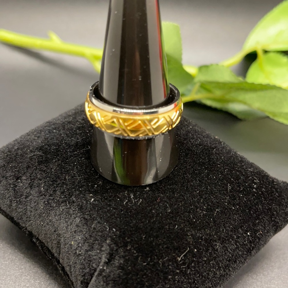 Men ION plated YG and stainless steel spinner ring